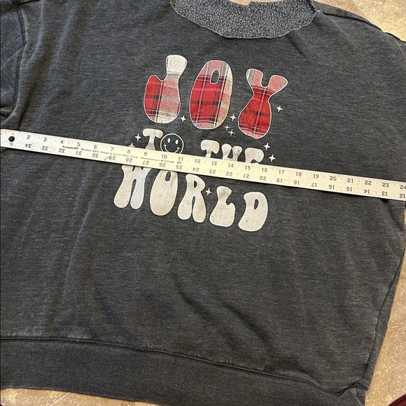 Joy to the World Women’s Sweatshirt - XL - Picture 3 of 4